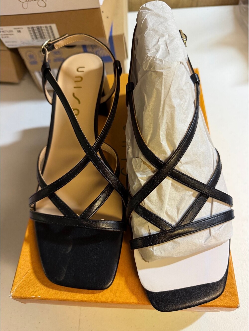 Unisa Unzakari Black Strappy Slingback Sandals Size 9.5M